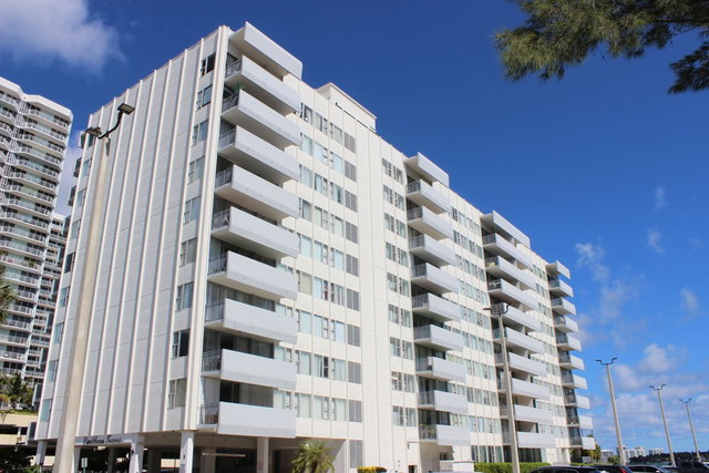 Caribbean Towers  photo 2